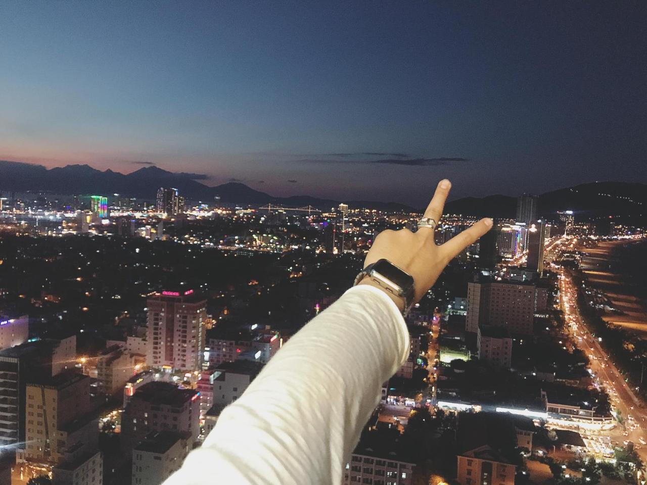 Da Nang Daisy Apartment 1 Beach View Bagian luar foto